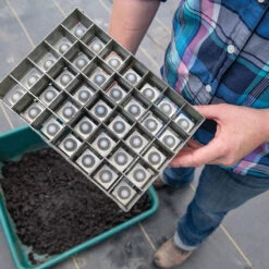 Stand-up 35 Soil Blocker -US Garden Supplies Sales 2024 07465 03 standup35soilblock