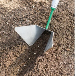 Row Pro™ 7 Row Pro™ -US Garden Supplies Sales 2024 08365 03 row pro