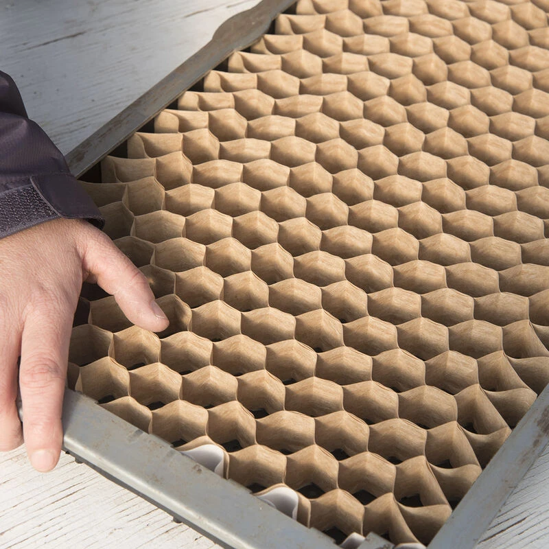 Paper Chain Pots – 2" Spacing, 150 Count 2 Paper Chain Pots – 2" Spacing, 150 Count - Image 2